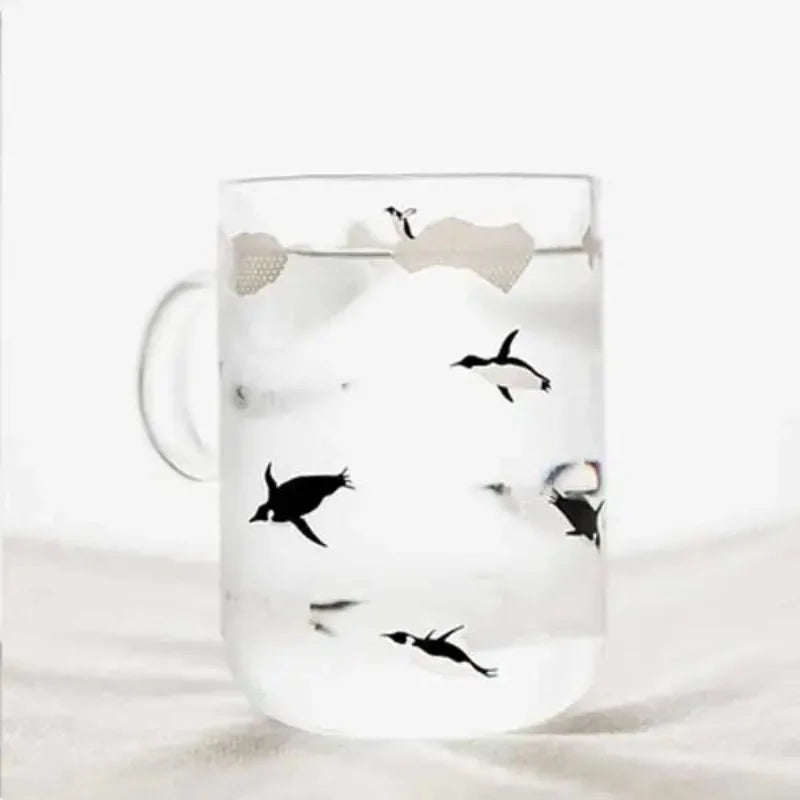 Glass mug Arctic animal design clear borosilicate ergonomic dishwasher-safe for hot and cold beverages