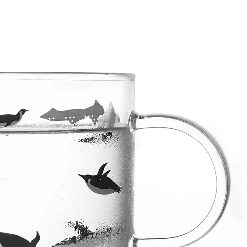 Glass mug Arctic animal design clear borosilicate ergonomic dishwasher-safe for hot and cold beverages