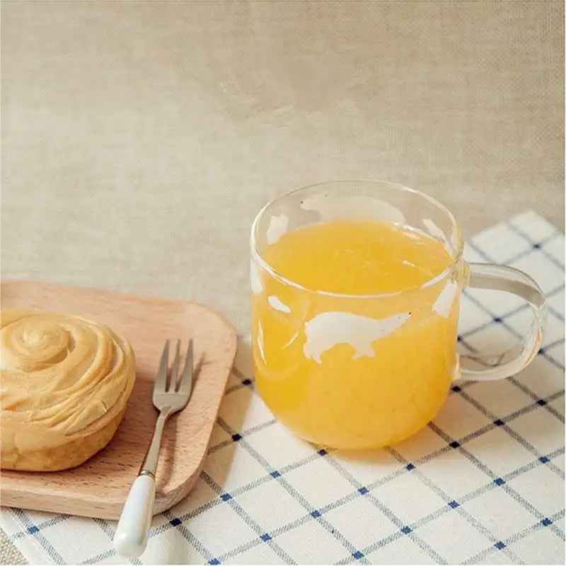 Glass mug Arctic animal design clear borosilicate ergonomic dishwasher-safe for hot and cold beverages