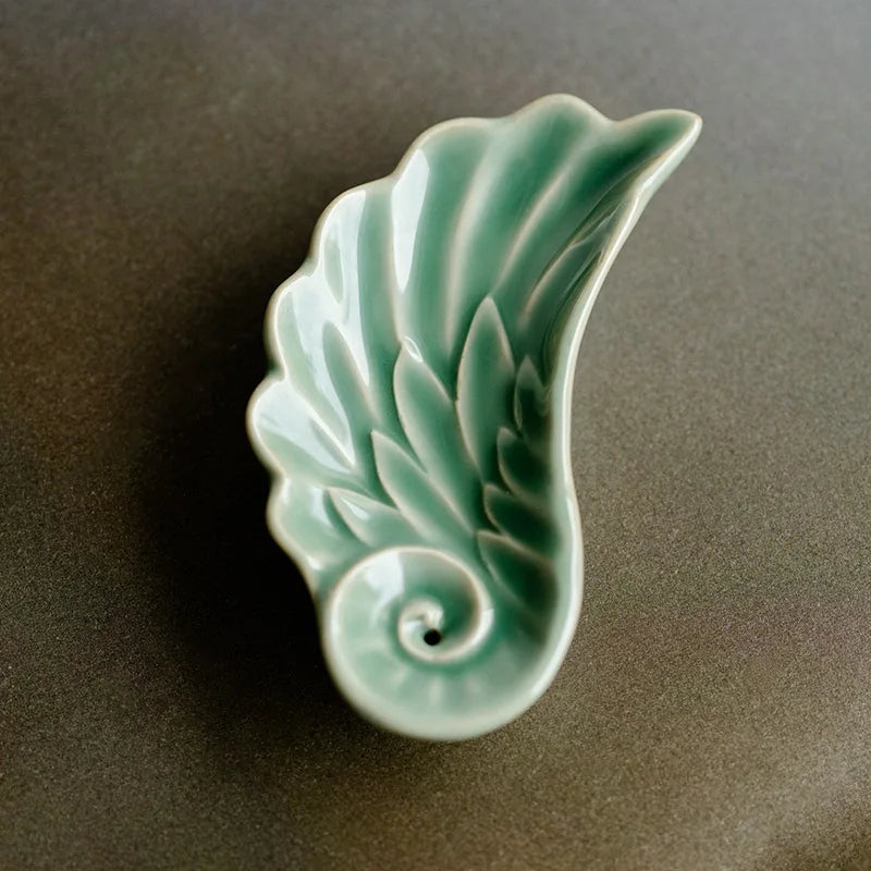 Kiln glazed Celadon Incense Insert Holder Embossed Leaf Feather Ceramic Aromatherapy holder incense holder Creative Teahouse Ornament