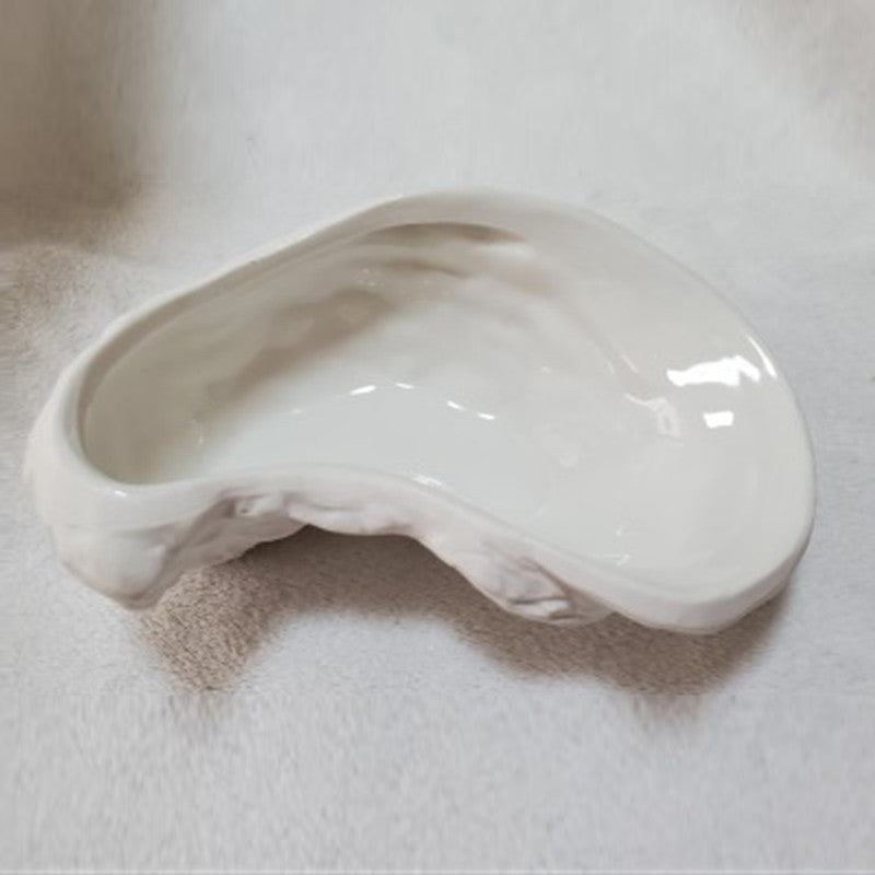 Irregular Ceramic Plate Oyster-Shaped Dessert and Appetizer Plate