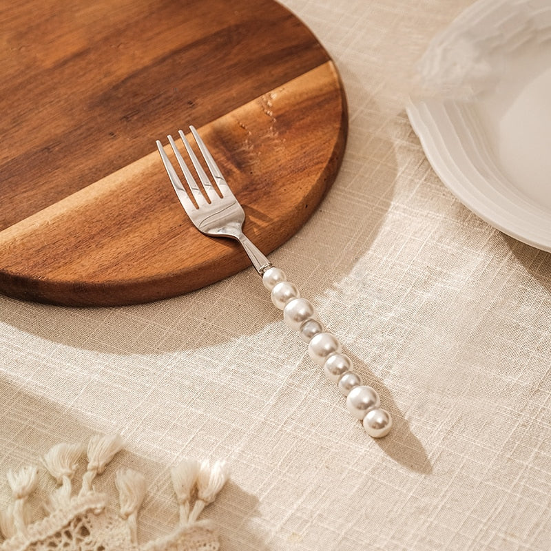 Pearl Art Flatware