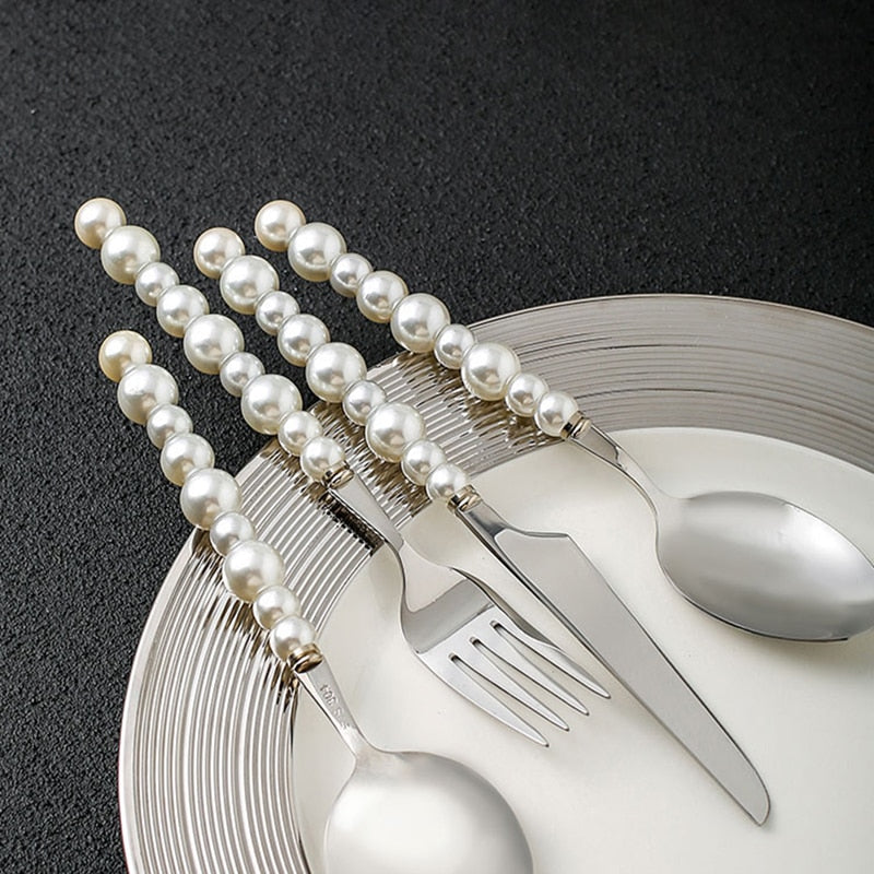 Pearl Art Flatware