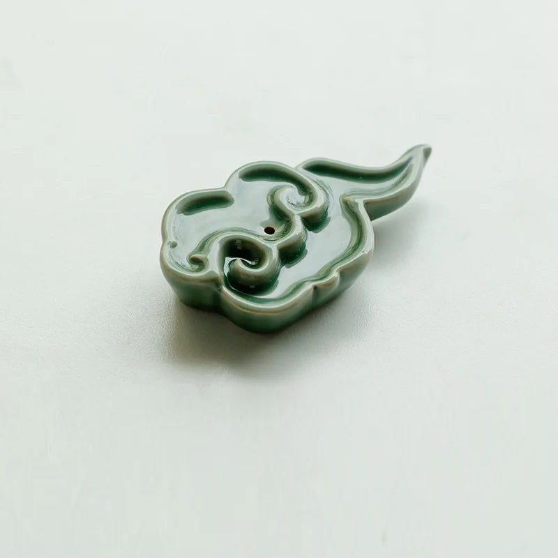 Kiln glazed Celadon Incense Insert Holder Embossed Leaf Feather Ceramic Aromatherapy holder incense holder Creative Teahouse Ornament