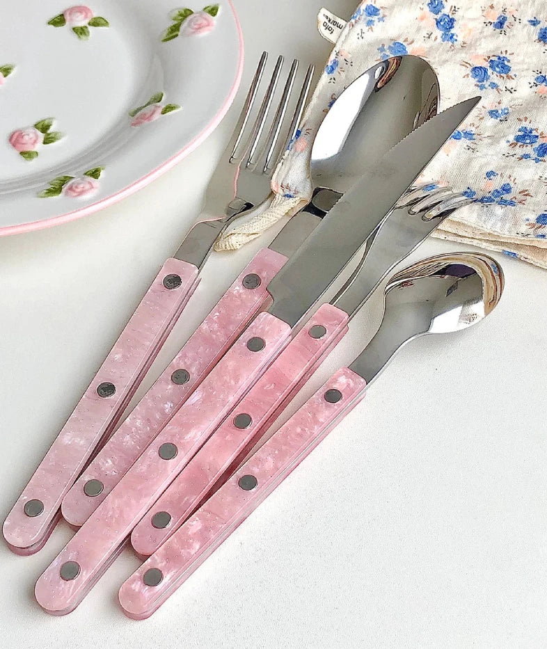 Blush Quartz Retro Tableware Set