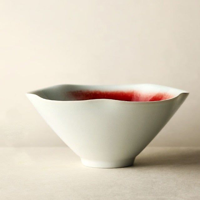 Japanese Style Handmade Ceramic Red Dye-Stained Petal-Shaped Plate Bowl