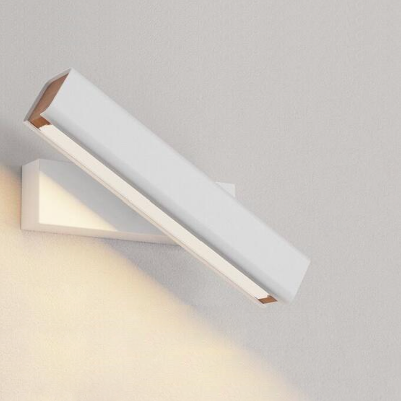 Clasp LED Wall Light