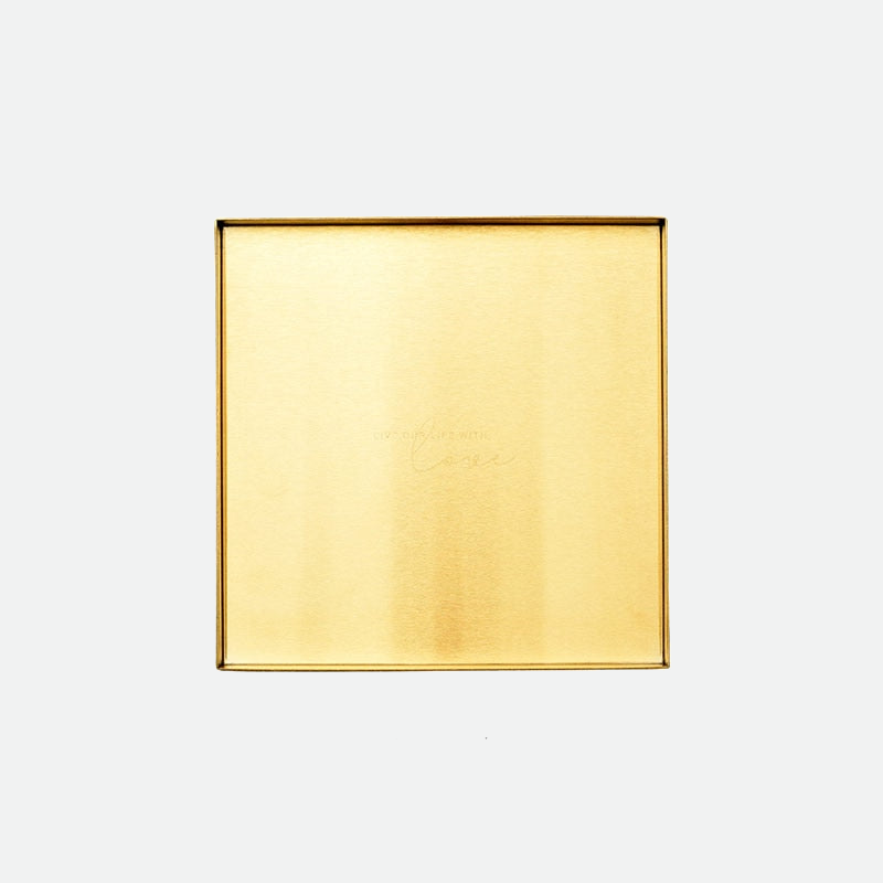 Dorado Embossed Golden Trays