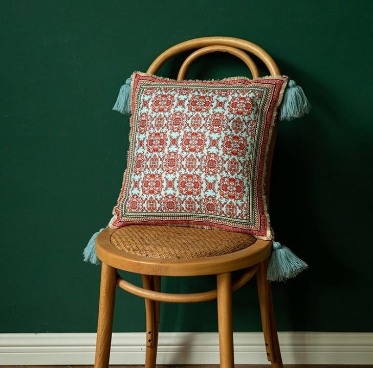 square velvet cloth printed vintage red pattern with tassels cushion cover