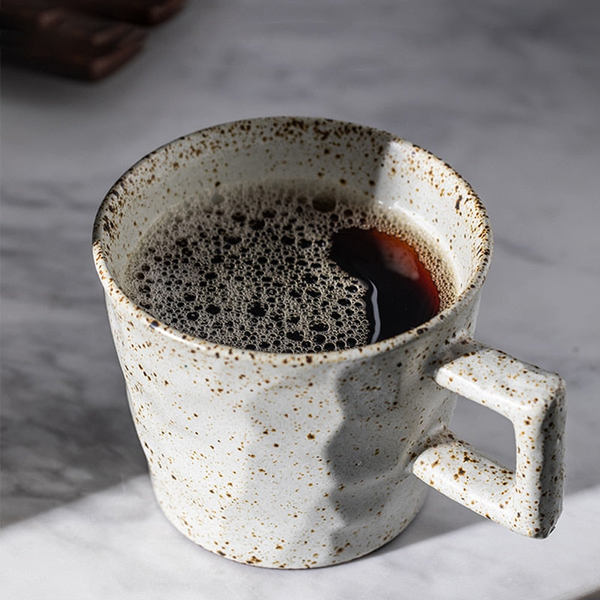 Drinkware in Ceramic Mug for Breakfast Coffee Cup