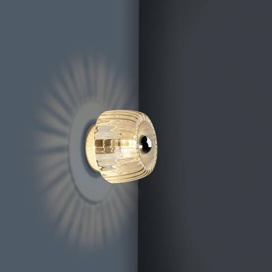 Round Glass Sun Ray Effect Silver Base Wall Mounted Light Fixture 