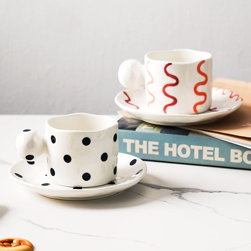 Creative Ceramic Cups With Saucers