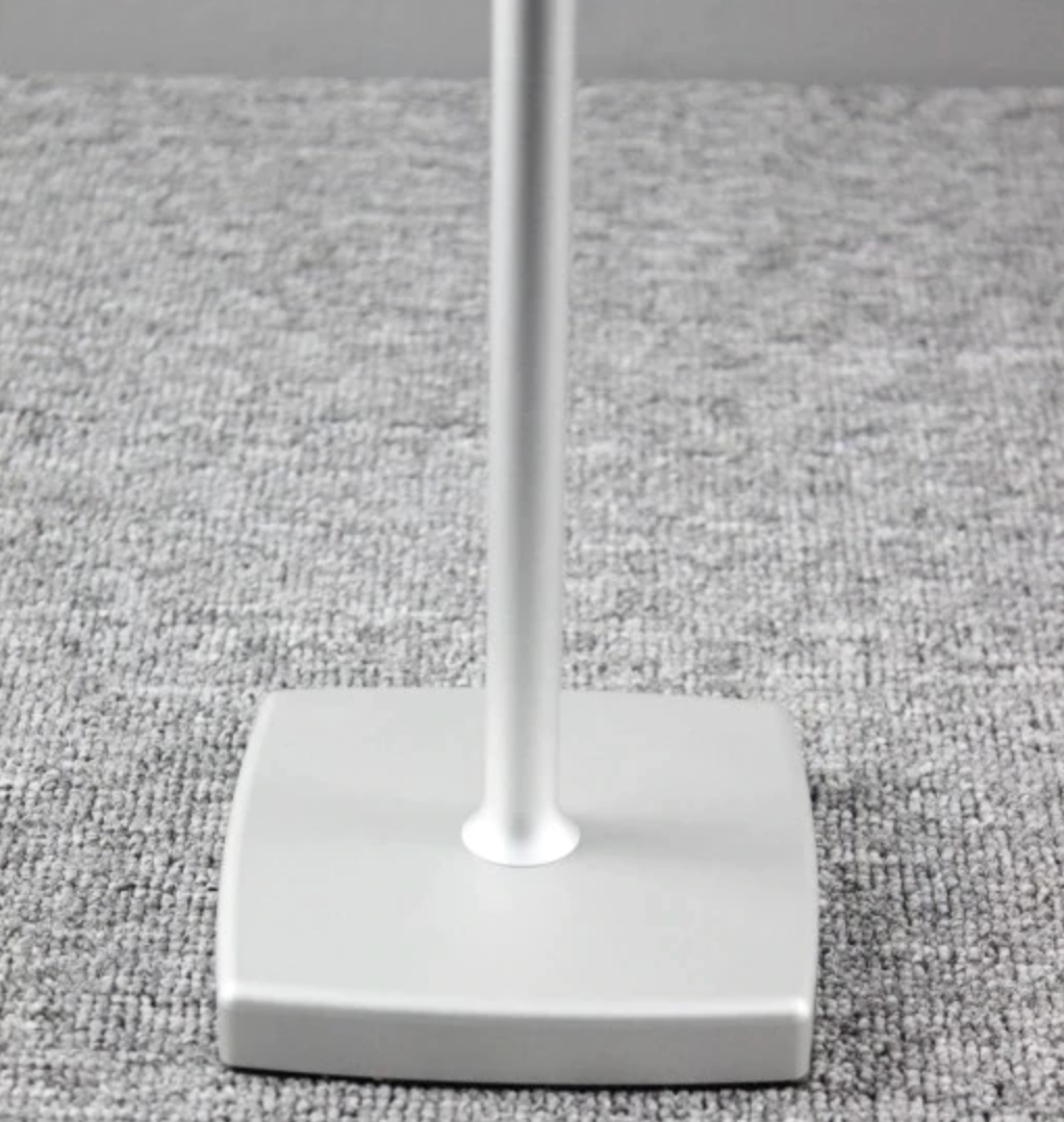 Dainty LED Cordless Table Lamp