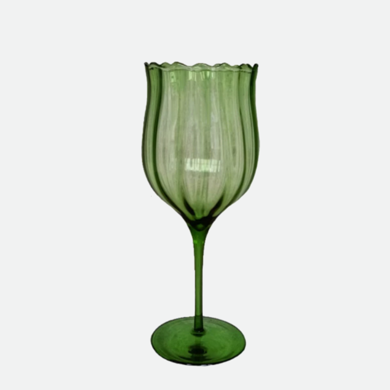 Emerald Scalloped Wine Glass