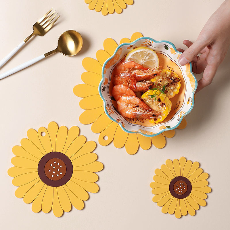 Yellow and Brown Silicone Sunflowers Shape Table Coaster