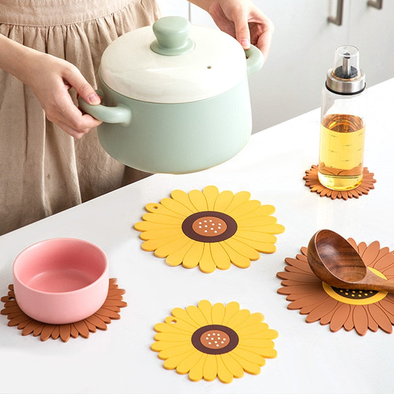 Yellow and Brown Silicone Sunflowers Shape Table Coaster