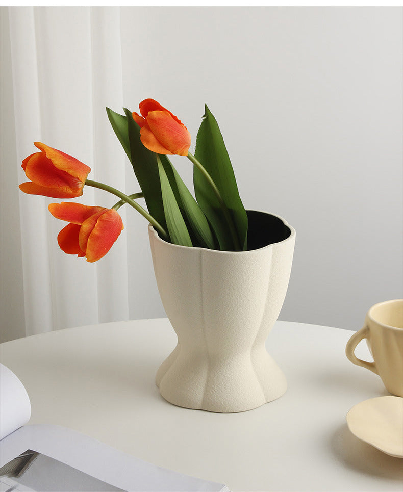 Tuber Rounds Flower Vase