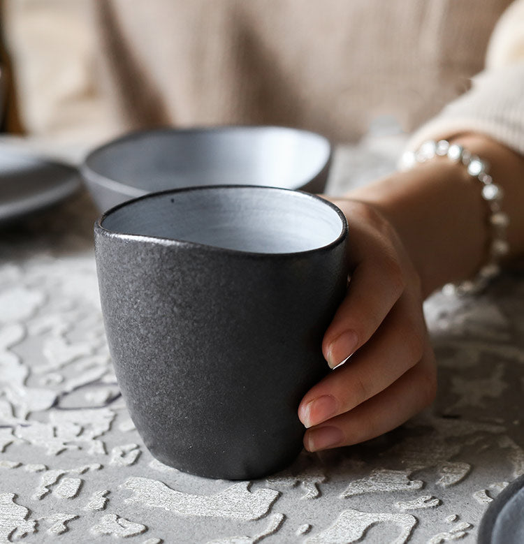 Whipped Pebble Bowl & Platter Set