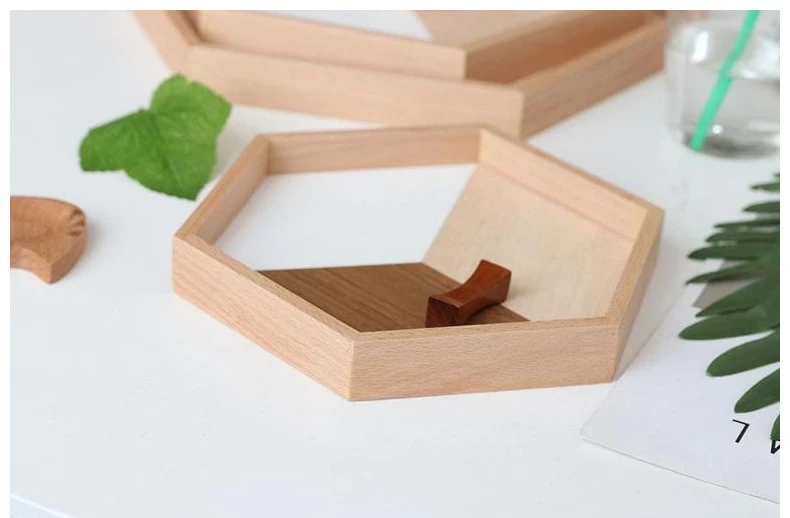 Hexagonal natural wood and white tray