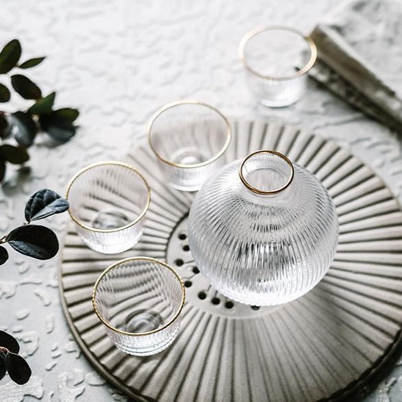 round textured vertical stripe with gold mouth trimming sake pot and cups