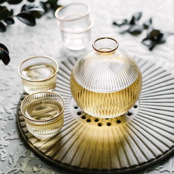 round textured vertical stripe with gold mouth trimming sake pot and cups