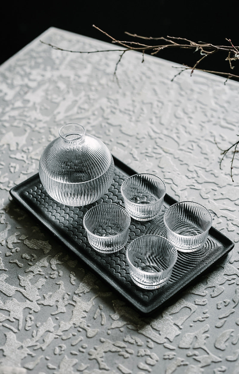 round textured vertical stripe sake pot and cups