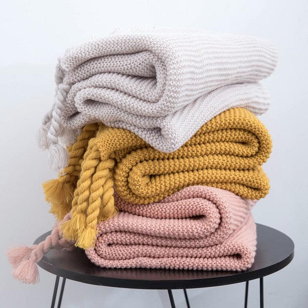 rectangle plaid knitted blanket with tassel