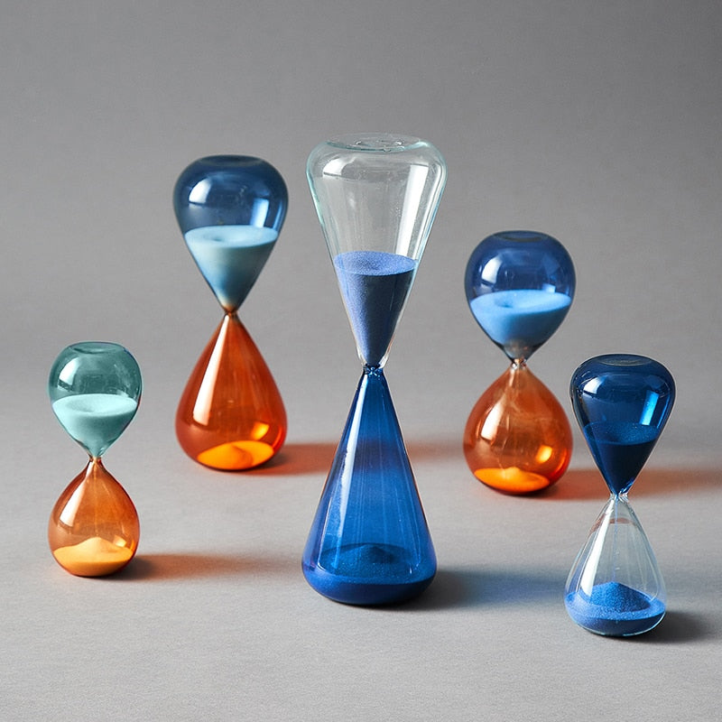 colored glass 15 minutes 30 minutes 60 minutes 5 minutes sand filled hourglass clock