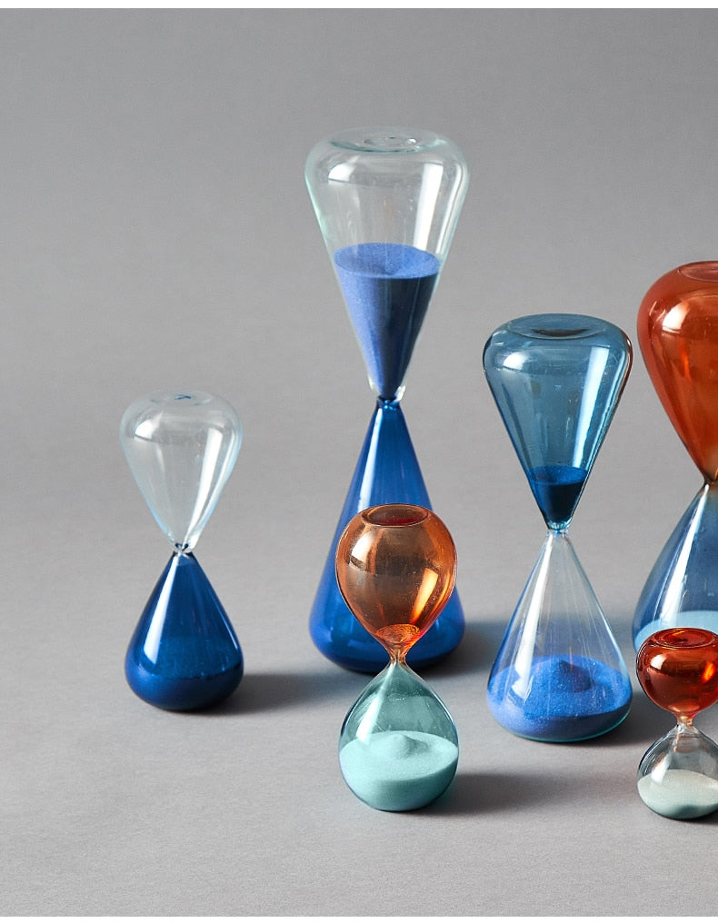 colored glass 15 minutes 30 minutes 60 minutes 5 minutes sand filled hourglass clock