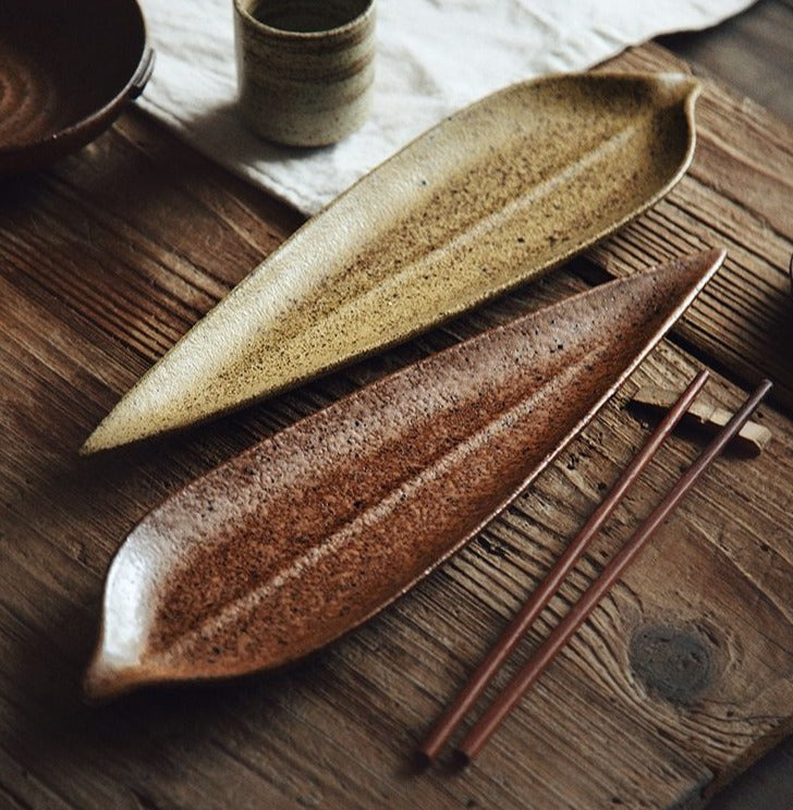 leaf shape ceramic green sand amber stained pattern serving plate