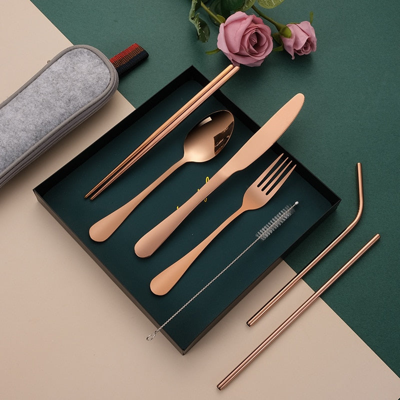 Oni Flatware 8 PC Travel Set